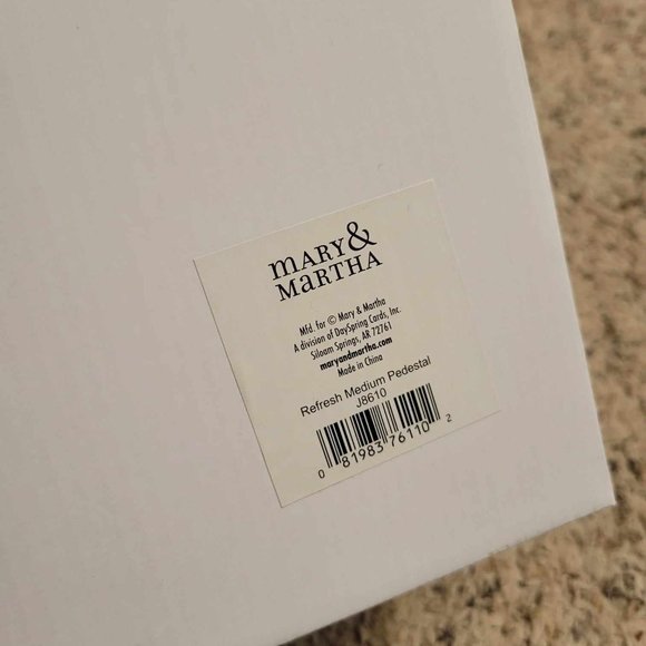 Pedestal Cake Stand - Picture 5 of 5